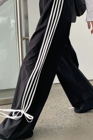 Cute Everyday Outfits, Outfit Inspo Casual Bow Tie Side Stripe Pants