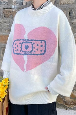 Cute Everyday Outfits, Outfit Inspo Casual Broken Heart Sweater