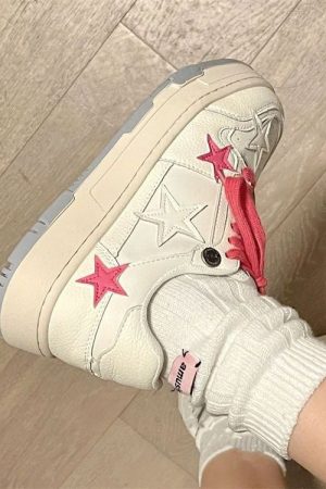 Cute Everyday Outfits, Outfit Inspo Casual Bubblegum Pink Star Sneakers in White