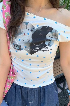 Cute Everyday Outfits, Outfit Inspo Casual Bunny Polka Dot One-Shoulder Top
