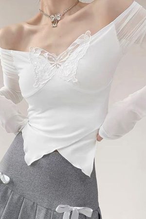 Cute Everyday Outfits, Outfit Inspo Casual Butterfly Cut Out Long Sleeve Top