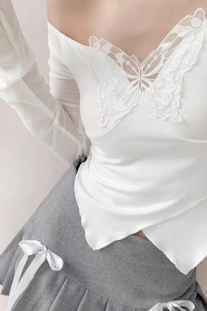 Cute Everyday Outfits, Outfit Inspo Casual Butterfly Cut Out Long Sleeve Top