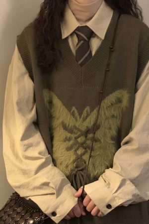 Cute Everyday Outfits, Outfit Inspo Casual Butterfly Knit Vest in Green