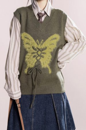 Cute Everyday Outfits, Outfit Inspo Casual Butterfly Knit Vest in Green