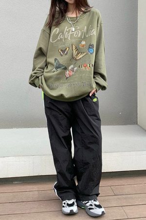 Cute Everyday Outfits, Outfit Inspo Casual Butterfly Print Aesthetic Sweatshirt