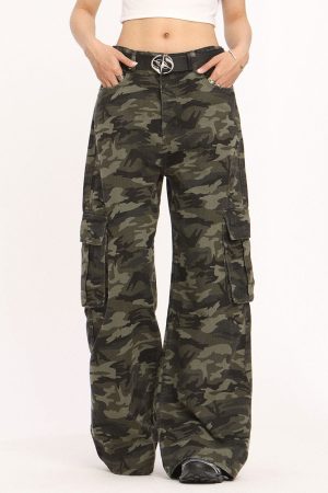 Cute Everyday Outfits, Outfit Inspo Casual Camo Wide-Leg Cargo Pants