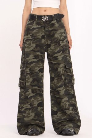 Cute Everyday Outfits, Outfit Inspo Casual Camo Wide-Leg Cargo Pants
