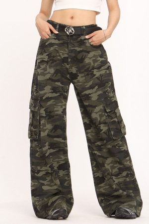 Cute Everyday Outfits, Outfit Inspo Casual Camo Wide-Leg Cargo Pants