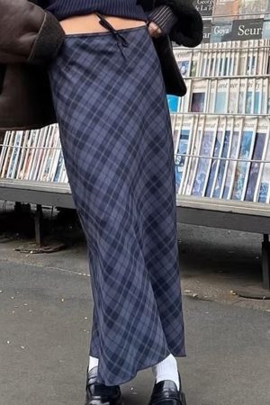 Cute Everyday Outfits, Outfit Inspo Casual Campus Secrets Plaid Maxi Skirt