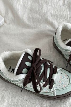 Cute Everyday Outfits, Outfit Inspo Casual Candy Pop Warm Skater Sneakers