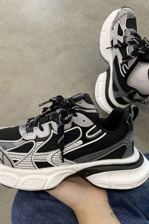 Cute Everyday Outfits, Outfit Inspo Casual Casual Friday Aesthetic Silver Sneakers