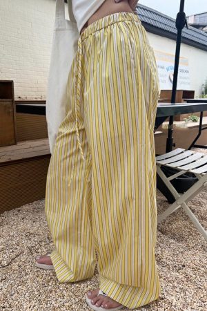 Cute Everyday Outfits, Outfit Inspo Casual Casual Friday Striped Pants