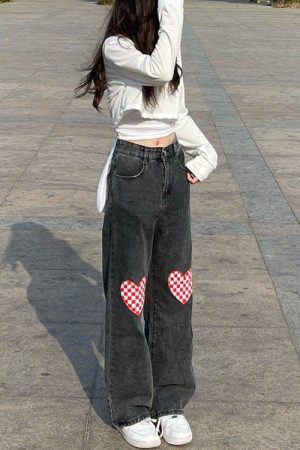 Cute Everyday Outfits, Outfit Inspo Casual Checker Heart Wide Jeans