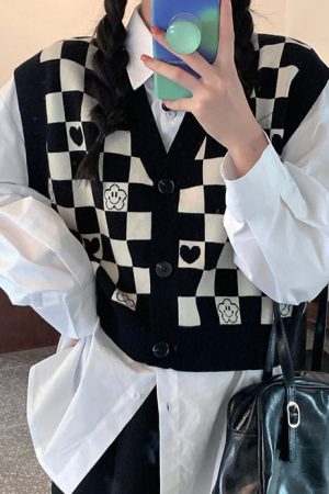 Cute Everyday Outfits, Outfit Inspo Casual Checkerboard Cropped Vest