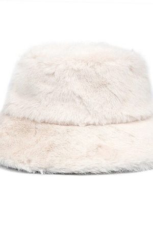 Cute Everyday Outfits, Outfit Inspo Casual Clean Girl Fluffy Bucket Hat