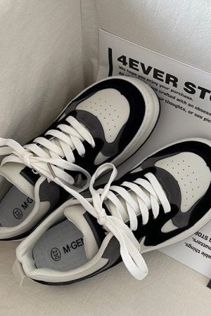 Cute Everyday Outfits, Outfit Inspo Casual Coffee Cream Sneakers