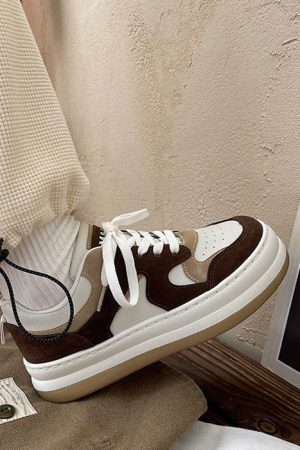 Cute Everyday Outfits, Outfit Inspo Casual Coffee Cream Sneakers