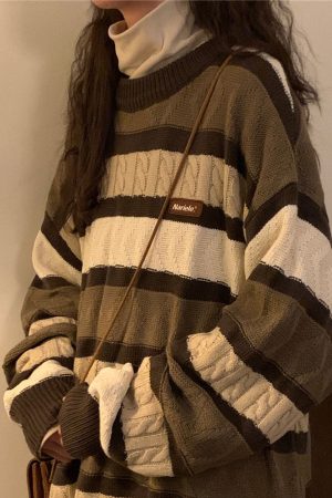 Cute Everyday Outfits, Outfit Inspo Casual Coffee Cream Striped Oversize Sweater