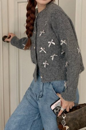 Cute Everyday Outfits, Outfit Inspo Casual Coquette Aesthetic Grey Cardigan