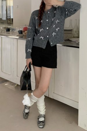 Cute Everyday Outfits, Outfit Inspo Casual Coquette Aesthetic Grey Cardigan