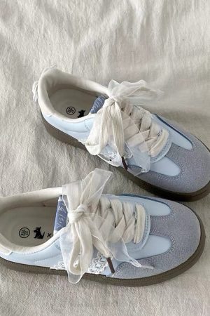 Cute Everyday Outfits, Outfit Inspo Casual Coquette Aesthetic Lace Sneakers