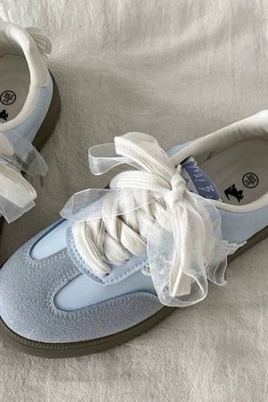 Cute Everyday Outfits, Outfit Inspo Casual Coquette Aesthetic Lace Sneakers