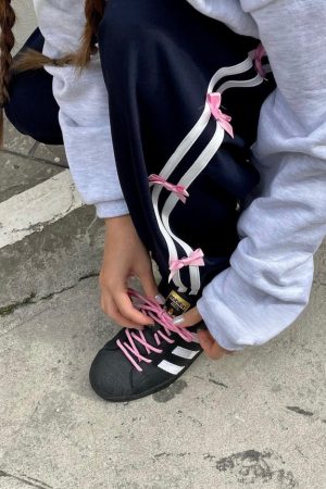 Cute Everyday Outfits, Outfit Inspo Casual Coquette Bows Side Stripe Pants