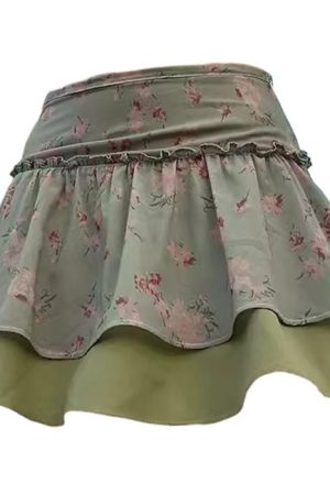 Cute Everyday Outfits, Outfit Inspo Casual Cottagecore Aesthetic Green Floral Skirt