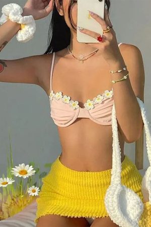Cute Everyday Outfits, Outfit Inspo Casual Cottagecore Daisy Bralette Top