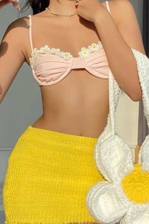 Cute Everyday Outfits, Outfit Inspo Casual Cottagecore Daisy Bralette Top