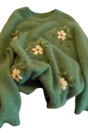 Cute Everyday Outfits, Outfit Inspo Casual Cottagecore Floral Embroidery Green Sweater
