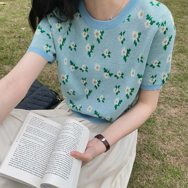 Cute Everyday Outfits, Outfit Inspo Casual Cottagecore Floral Knit T-Shirt Cute Everyday Outfits, Outfit Inspo Casual Cottagecore Floral Knit T-Shirt