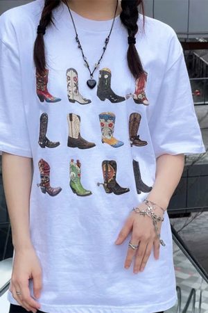 Cute Everyday Outfits, Outfit Inspo Casual Cowboy Boots Graphic Tee