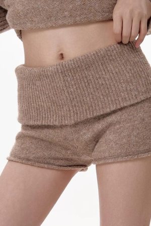Cute Everyday Outfits, Outfit Inspo Casual Cozy Days Knitted Mini Shorts
