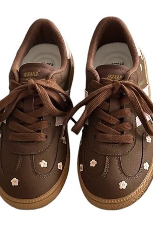 Cute Everyday Outfits, Outfit Inspo Casual Cozy Season Floral Sneakers