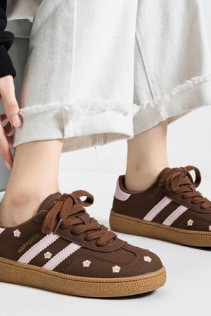 Cute Everyday Outfits, Outfit Inspo Casual Cozy Season Floral Sneakers