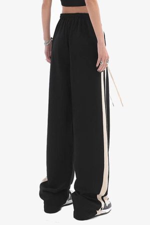 Cute Everyday Outfits, Outfit Inspo Casual Cozy Side Stripes Sweatpants