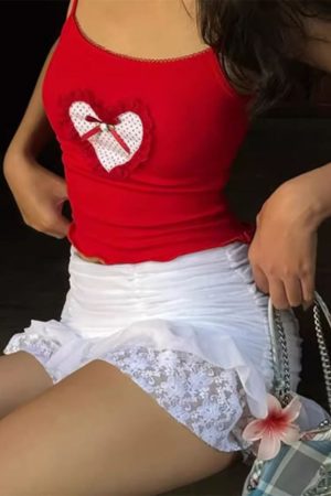 Cute Everyday Outfits, Outfit Inspo Casual Crimson Heart Crop Top