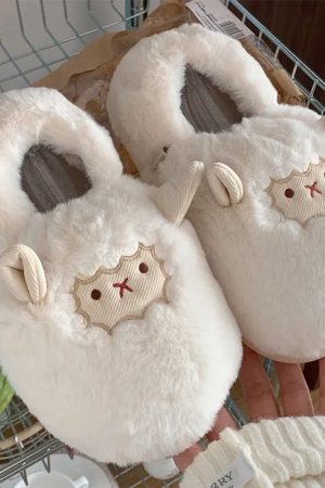 Cute Everyday Outfits, Outfit Inspo Casual Cute Lamb Fluffy Slippers
