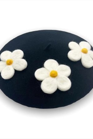 Cute Everyday Outfits, Outfit Inspo Casual Daisy Crochet Beret