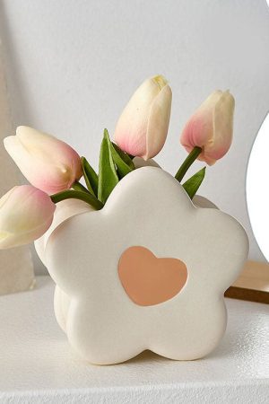Cute Everyday Outfits, Outfit Inspo Casual Danish Pastel Ceramic Flower Vase