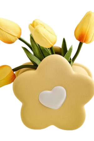 Cute Everyday Outfits, Outfit Inspo Casual Danish Pastel Ceramic Flower Vase