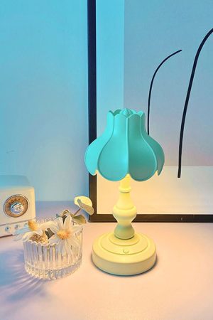 Cute Everyday Outfits, Outfit Inspo Casual Danish Pastel Lotus Desk Lamp