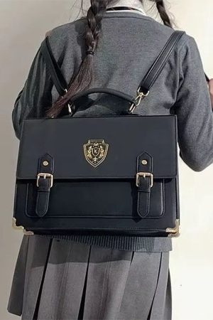 Cute Everyday Outfits, Outfit Inspo Casual Dark Academia Messenger Bag