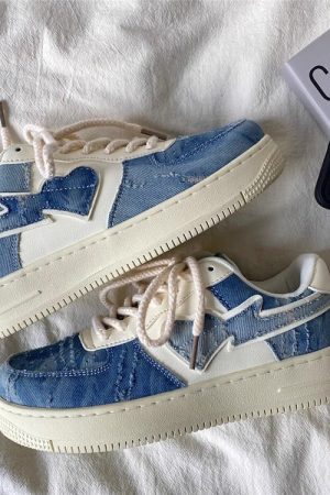 Cute Everyday Outfits, Outfit Inspo Casual Denim Heart Aesthetic Sneakers