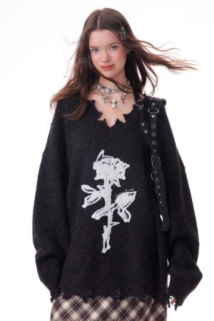 Cute Everyday Outfits, Outfit Inspo Casual Distressed Rose Print Sweater