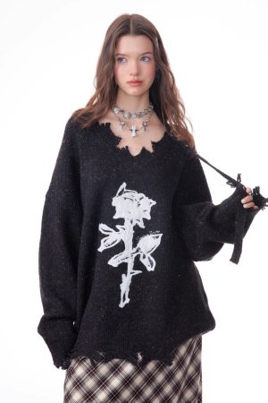 Cute Everyday Outfits, Outfit Inspo Casual Distressed Rose Print Sweater