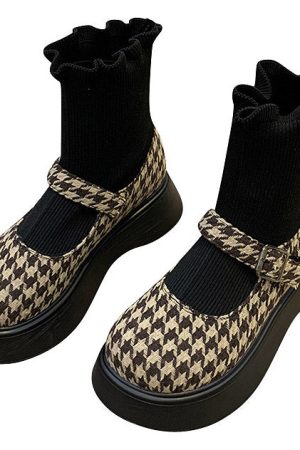 Cute Everyday Outfits, Outfit Inspo Casual Dogtooth Check Sock Sandals