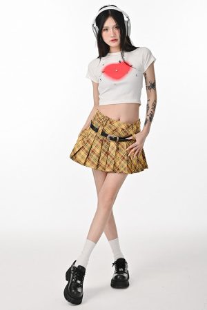 Cute Everyday Outfits, Outfit Inspo Casual Double Belt Plaid Pleated Skirt in Yellow