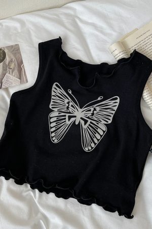 Cute Everyday Outfits, Outfit Inspo Casual Downtown Girl Butterfly Crop Tee